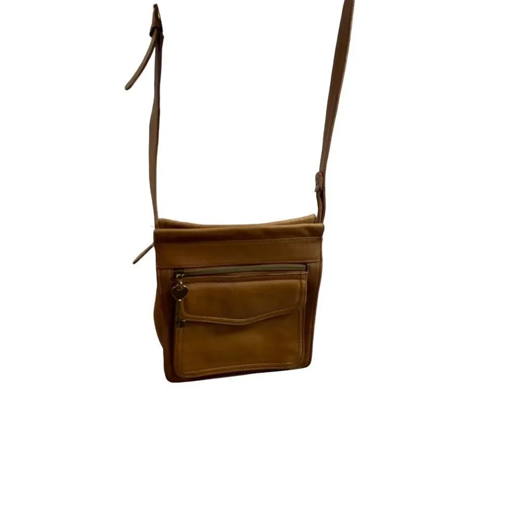 ‎Vintage Fossil Genuine Leather Crossbody Bag